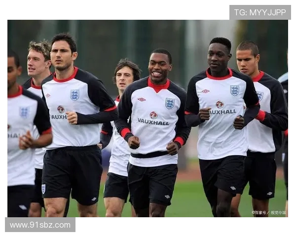 深圳排球队在杯赛中的团队协作表现分析与启示