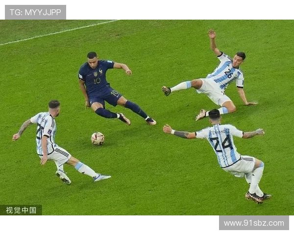 姆巴佩引领足球新时代他的技术与速度如何改变比赛格局 姆巴佩引领足球新时代他的技术与速度如何改变比赛格局